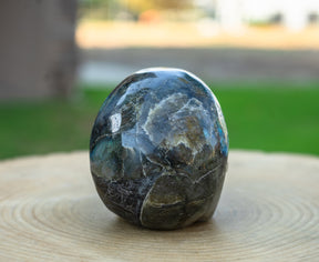 Labradorite Stone 4.5" Crystal Skull